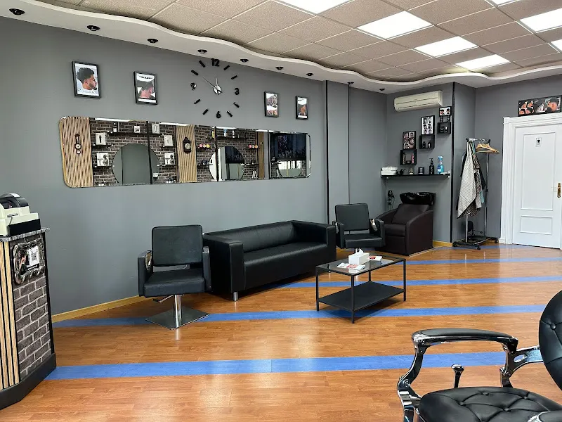 Peluquería barbería Simo - Peluquería en Alcobendas - foto 2