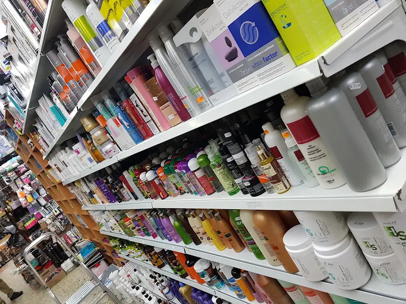 Beauty Fair Cosmétics Perruqueria - Girona