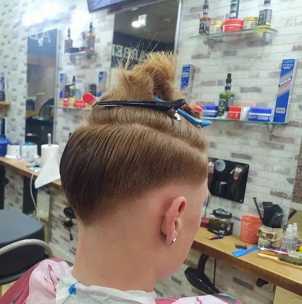 BARBER SHOP ADNAN