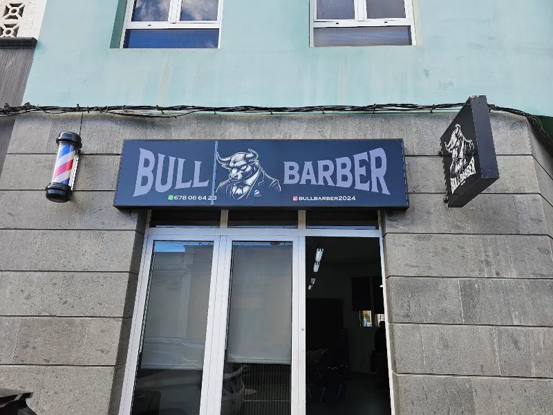 BULL BARBER - Telde