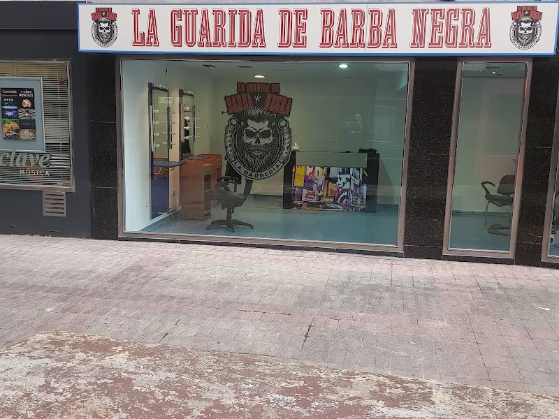 la guarida de barba negra - Cáceres