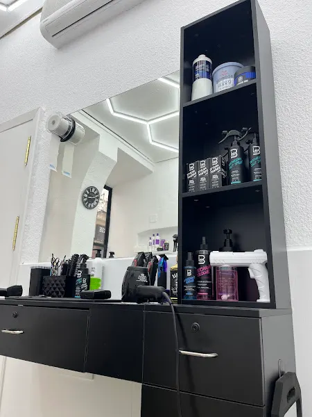 AM Beauty & ACC Barber - Cáceres