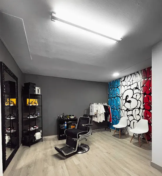 Bloque 3 Barber - Peluquería en Cáceres - foto 2