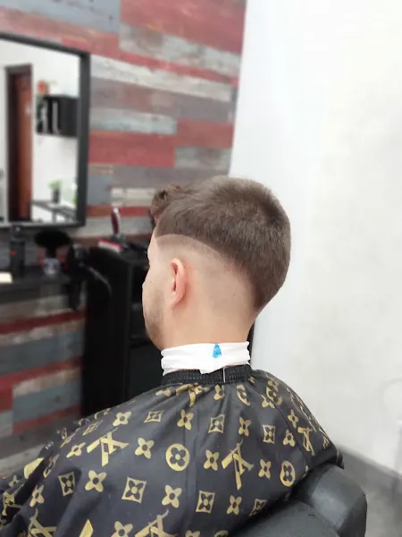Alex barber - Barbería en San Fernando - foto 2