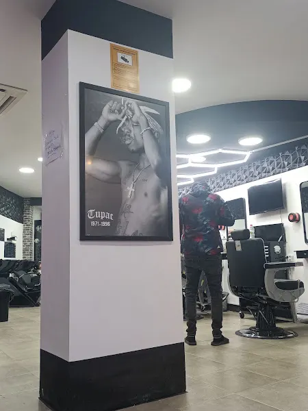 Barbershop - Doble A Barbers
