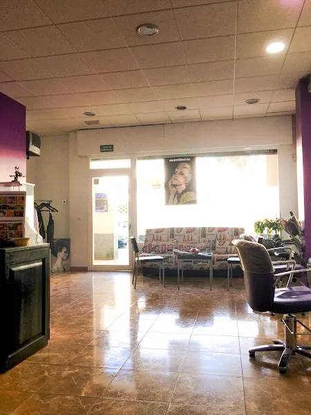 Salón de Belleza Aure - Peluquería en Cádiz - foto 2