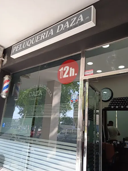 Peluquería | Barbería Daza - Peluquería en Cádiz - foto 2