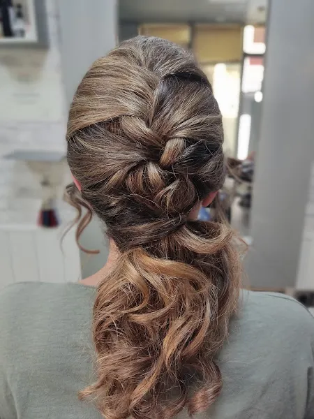 Alma's Peluquería - Linares