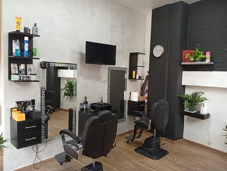 BarberÃa Plaza Ruiz 💈 - BarberÃa en Ceuta - foto 2