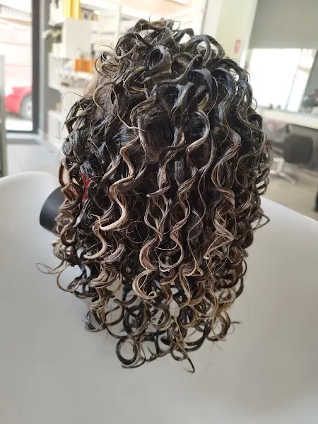 Peluquería Fátima González - Peluquería en Palencia - foto 2