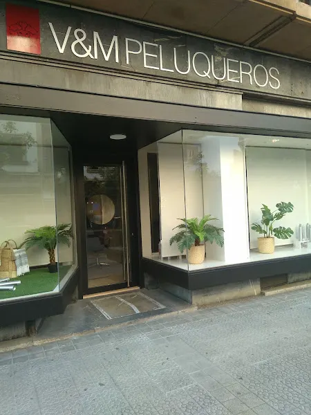 Flovit Peluqueria - Peluquería en Portugalete - foto 2