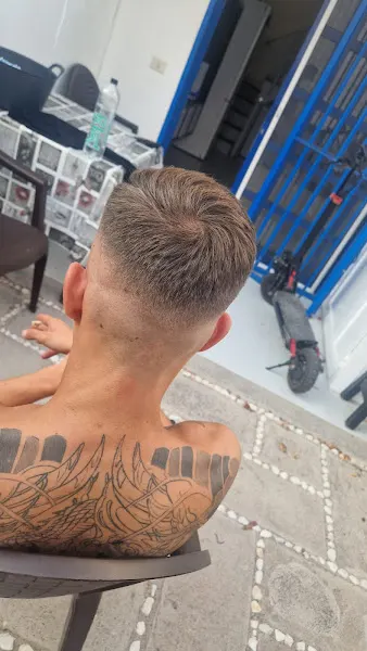 Barbería de Lahcen – Mobile Barber Services - Barbería en Santa Lucia de Tirajana - foto 2