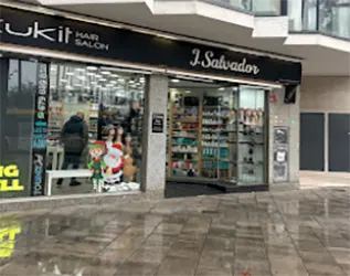 Peluquería Kukit Hair by J.Salvador Castelldefels - L'Hospitalet de Llobregat