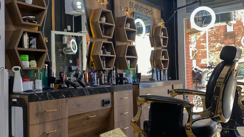 Habana BarberShop - Barbería en Hospitalet de Llobregat (L) - foto 2