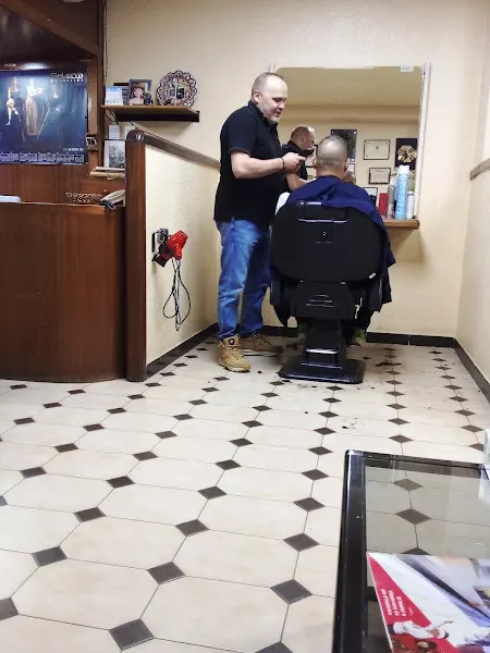 Peluquería Álvarez - Barbería en Hospitalet de Llobregat (L) - foto 2