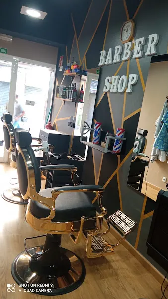 Barber Shop - Peluquería en Vilanova i la Geltrú - foto 2