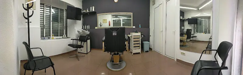 PERRUQUERIA JUANJO - Barbería en Vilanova i la Geltrú - foto 2