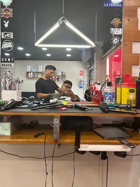 Barber Shop Origins - Cuenca