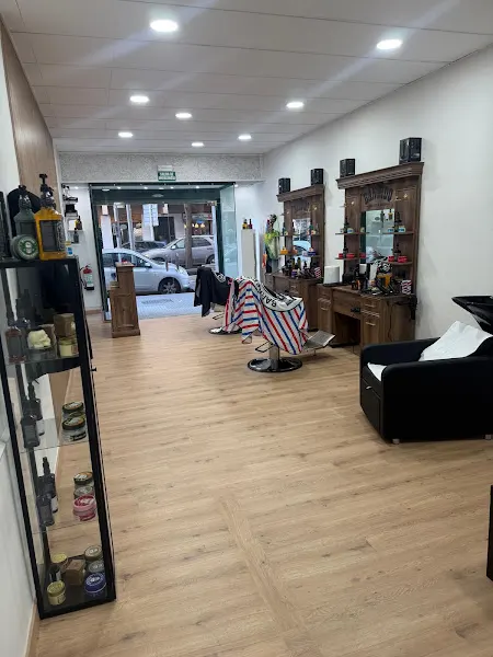 BH Barber - Barbería en El Prat de Llobregat - foto 2