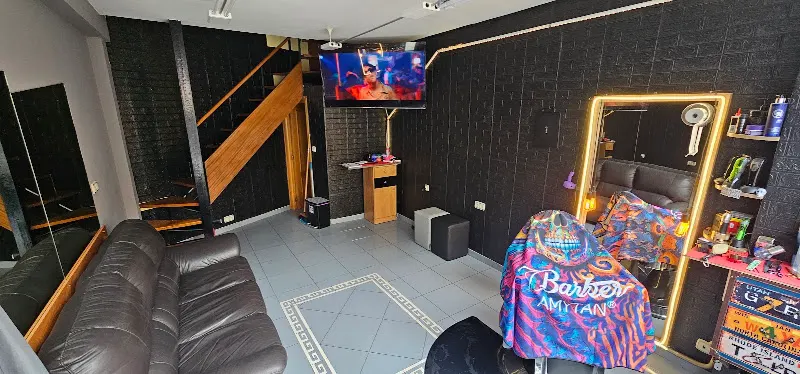 GOLDEN BARBER SHOP.1 - Irún