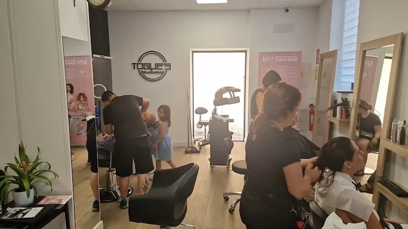 Toque's peluqueros - Peluquería en Motril - foto 2