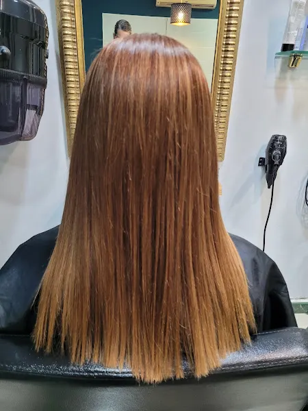 PELUQUERIA Y ESTETICA ROCIO SARMIENTO - Peluquería en Motril - foto 2