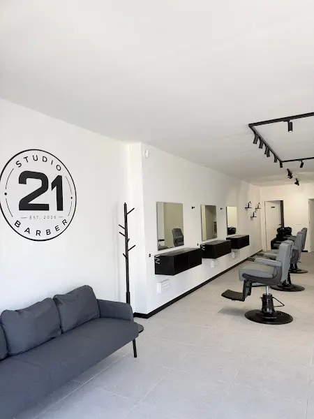 Studio 21