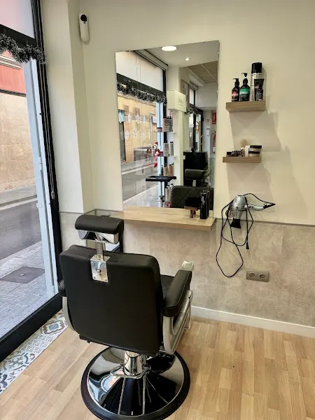 Tania Jiménez Hair Salon - Peluquería en Granollers - foto 2