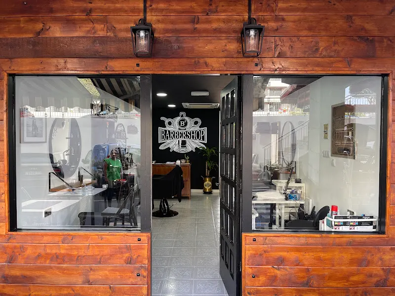 B2 BARBERSHOP - Playa del inglés | Maspalomas - Peluquería en Santa Lucia de Tirajana - foto 2