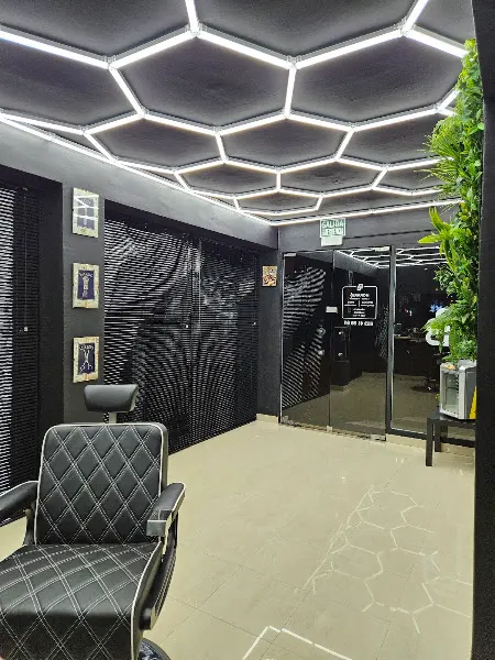 BRAVO BARBER STUDIO - Mérida