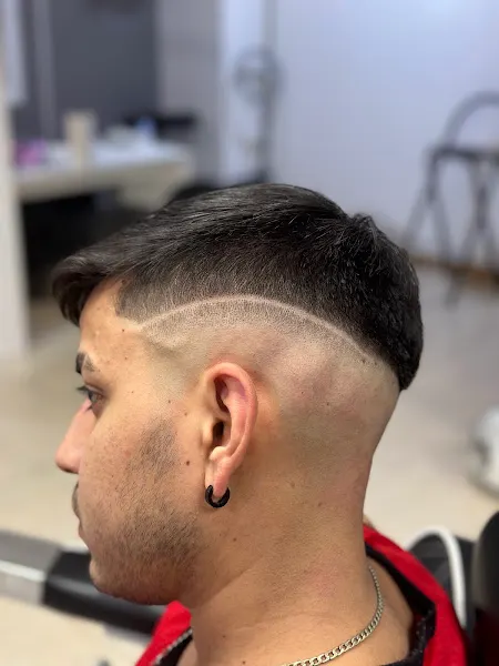 M&M LATIN BARBERSHOP - L'Hospitalet de Llobregat