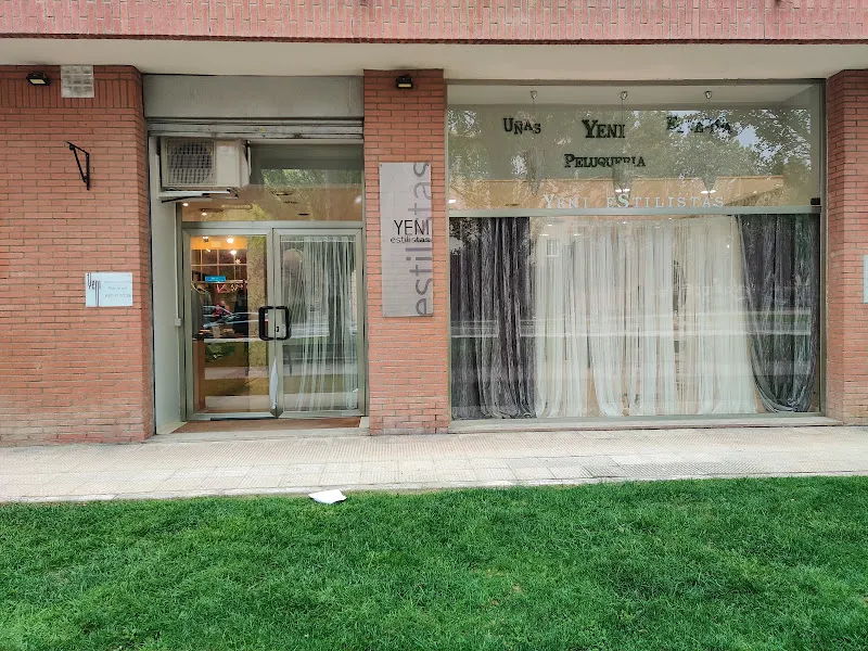 Yeni Estilistas - Peluquería en Huesca - foto 2