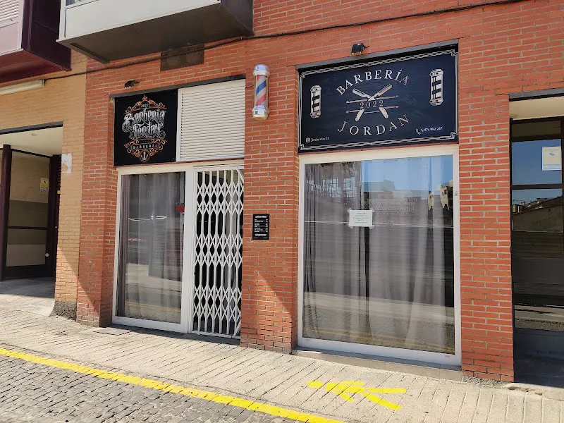 Barbería Jordan - Barbería en Huesca - foto 2