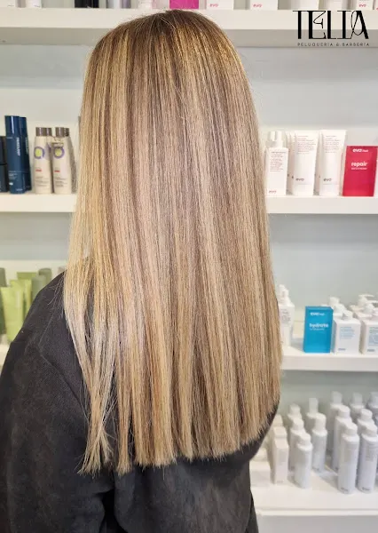 TELIA Peluquería & Barbería - Huesca