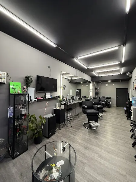 SALACUTZ BARBERSHOP (Lugones) - Barbería en Gijón - foto 2