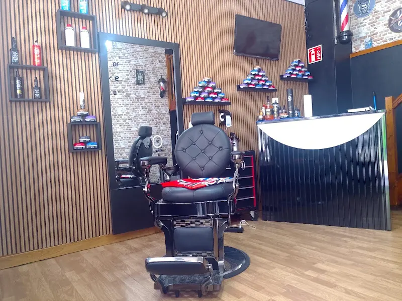 Barber Djou - Barbería en Torrelavega - foto 2