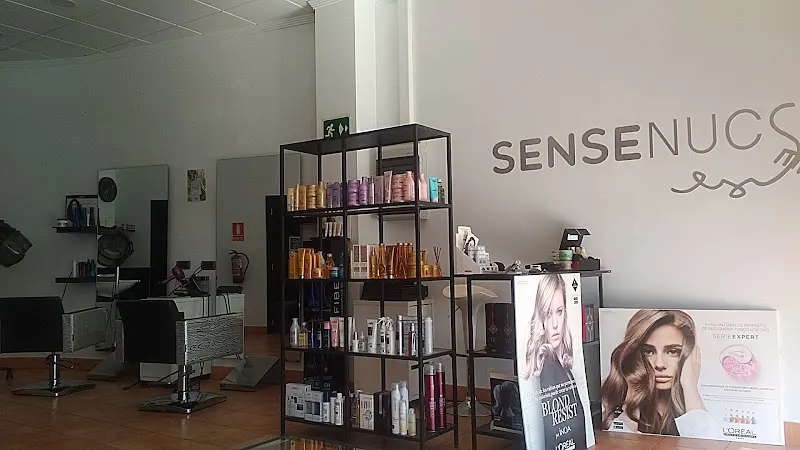 Sensenucs Estilistes Unisex - Peluquería en Vila-real - foto 2