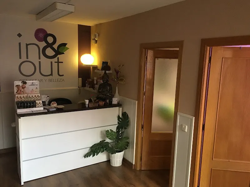 IN&OUT Bienestar y Belleza - Pinto