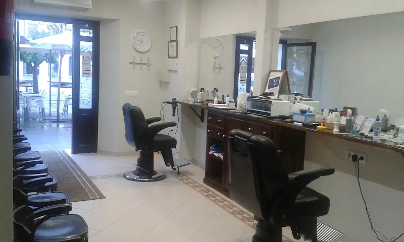 Peluquería la Higienica de Antonio Dana. - Utrera