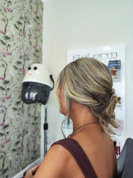 MARIO HIDALGO CAMBIO LOOK - Utrera