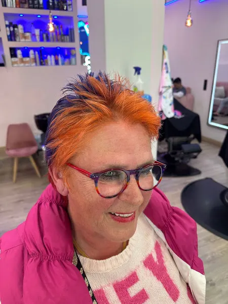 Peluquería Estética Stylus - Peluquería en Blanes - foto 2