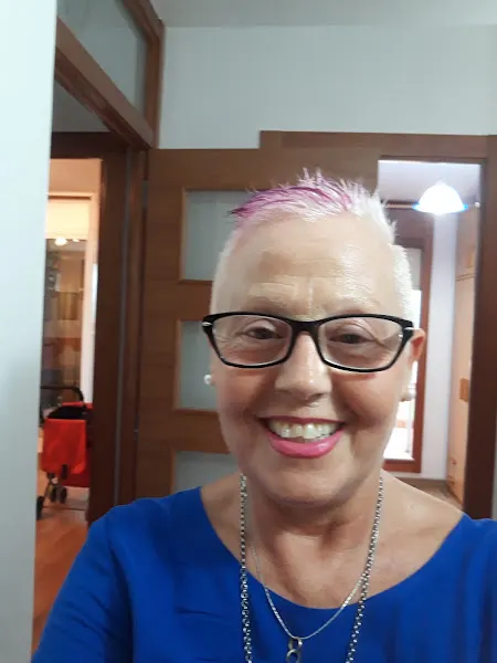 Katy - Peluquería en Santa Coloma de Gramenet - foto 2
