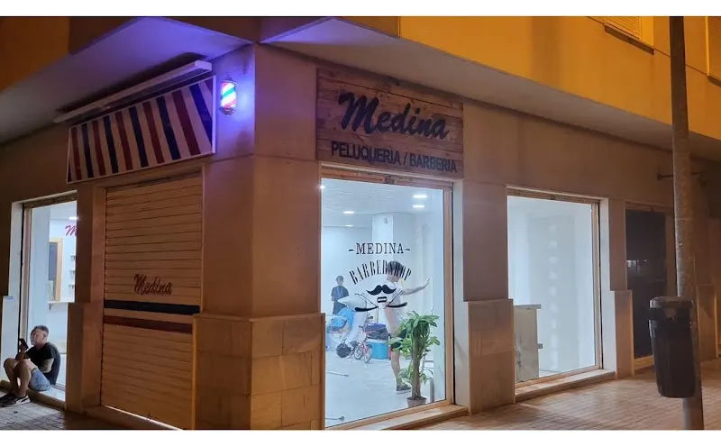Barbería / Peluqueria Medina - Elda