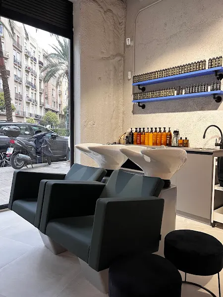 Vicente González Hair Studio