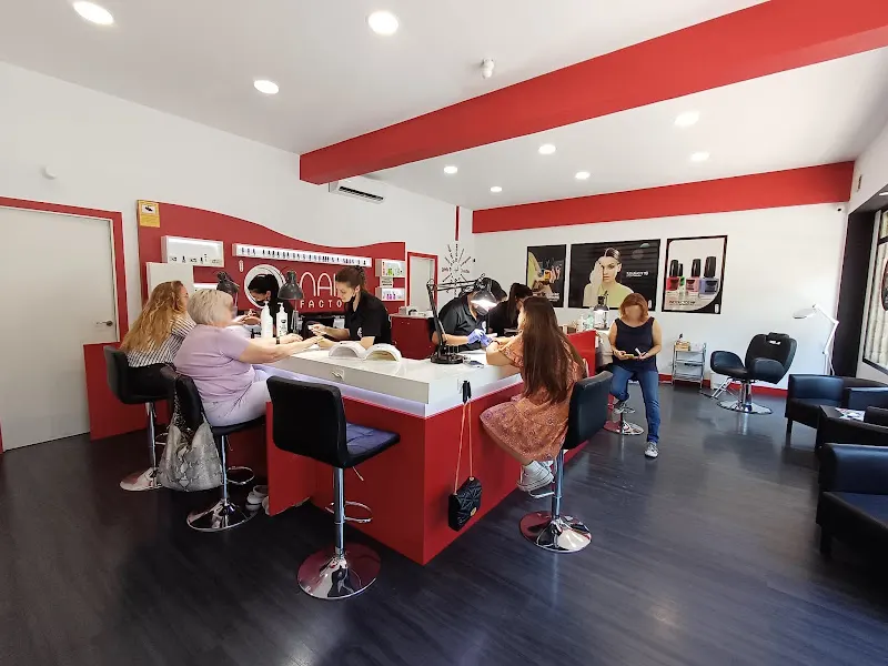 Nails Factory - Salón de manicura y pedicura en Alcobendas - foto 2