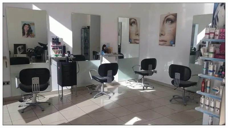 Aduho - Peluquería en Rincón de la Victoria - foto 2