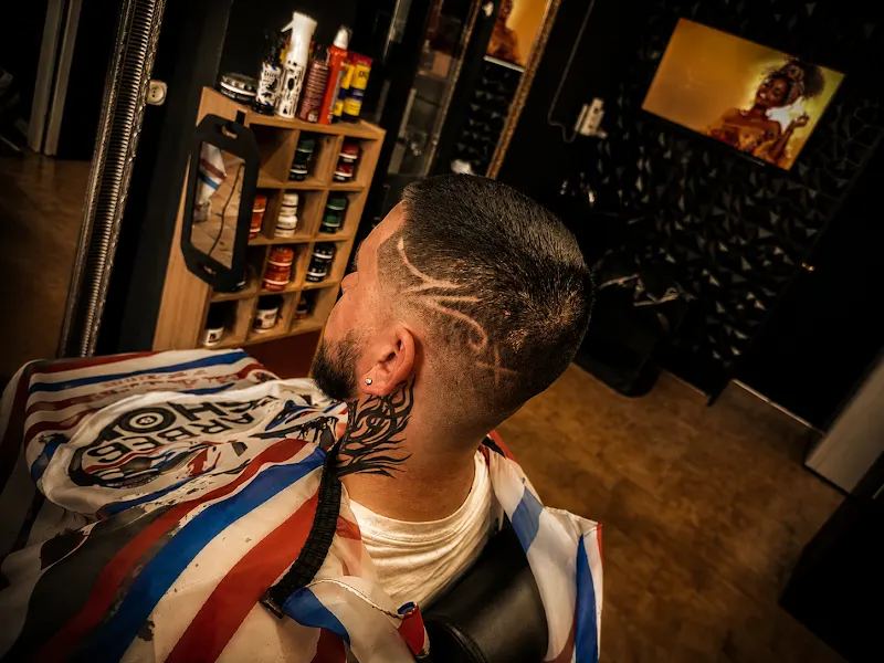 Karim Barber shop - Ibi