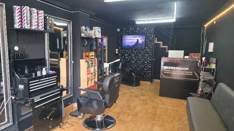 Karim Barber shop - Peluquería en Ibi - foto 2