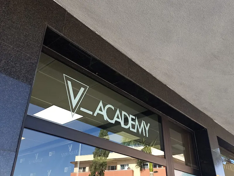 ACADEMIA VITRINELUX - Adeje