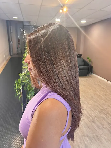 Paola Delgado Hair Salon - Peluquería en Gavà - foto 2